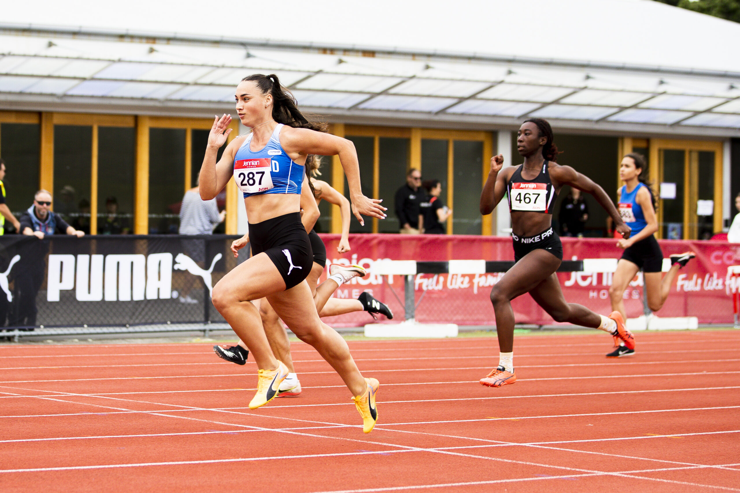 通过这样的 通过这样的